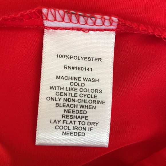 NWT Daily Thread Red Button Down Shirt. Large - Picture 6 of 6